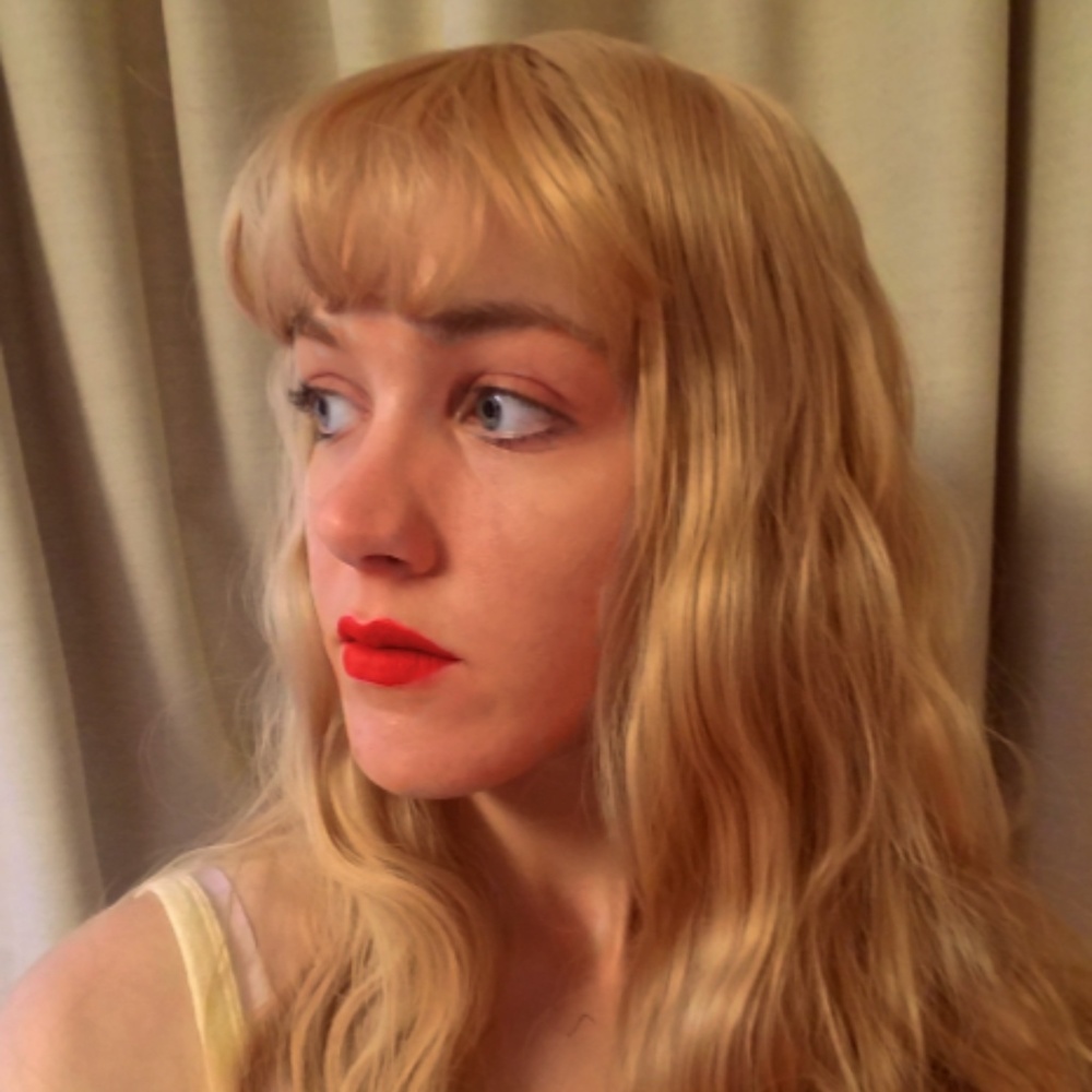 Meet your Posher, Floppy Dee